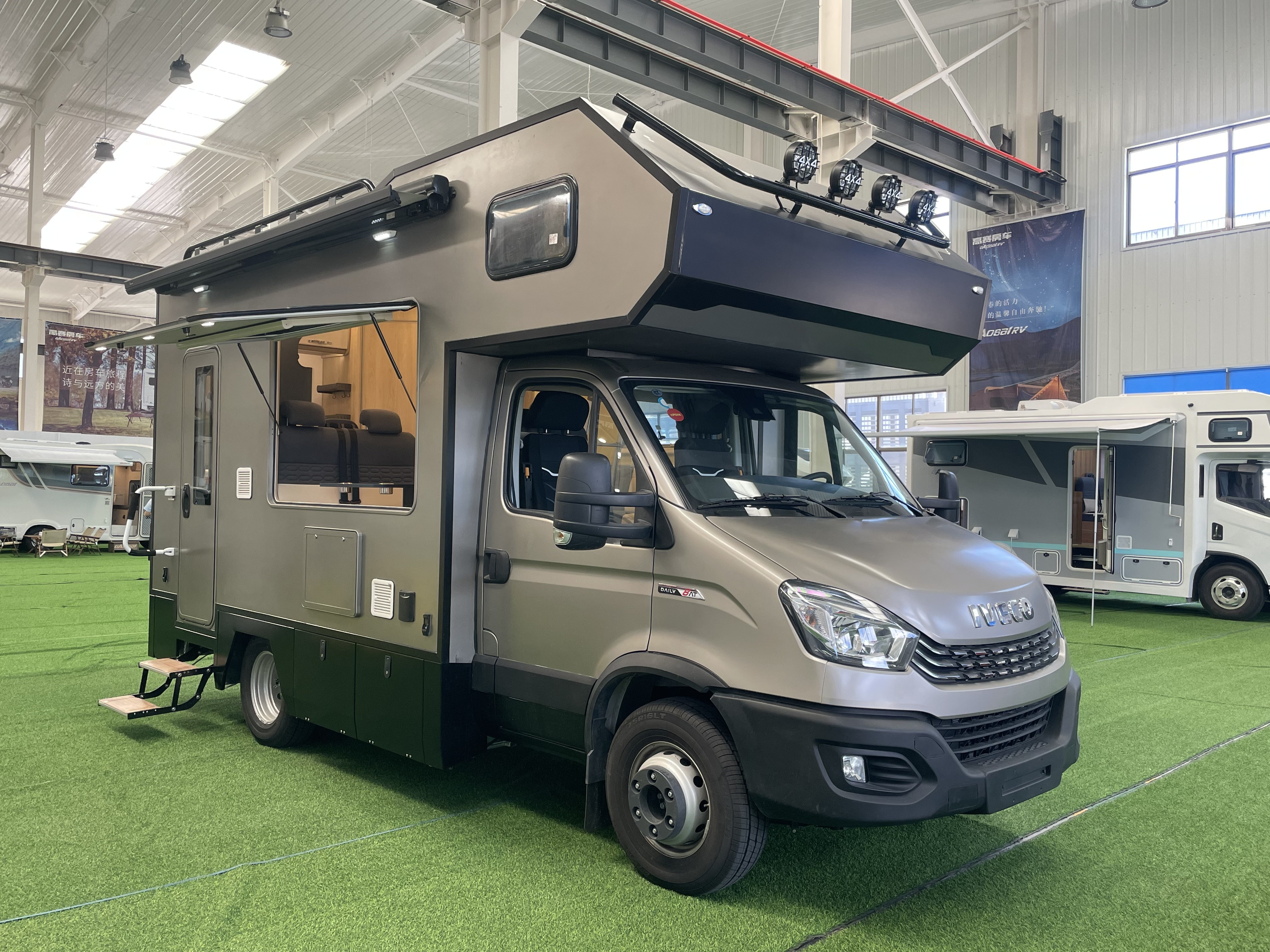 依维柯-C型旅居车（6.5T）